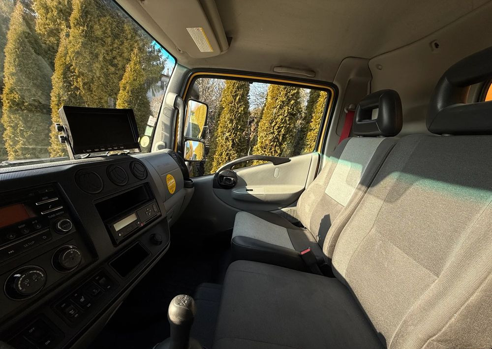 Camião furgão Renault D 7.5 KONTENER: foto 13 Camião furgão Renault D 7.5 KONTENER: foto 13