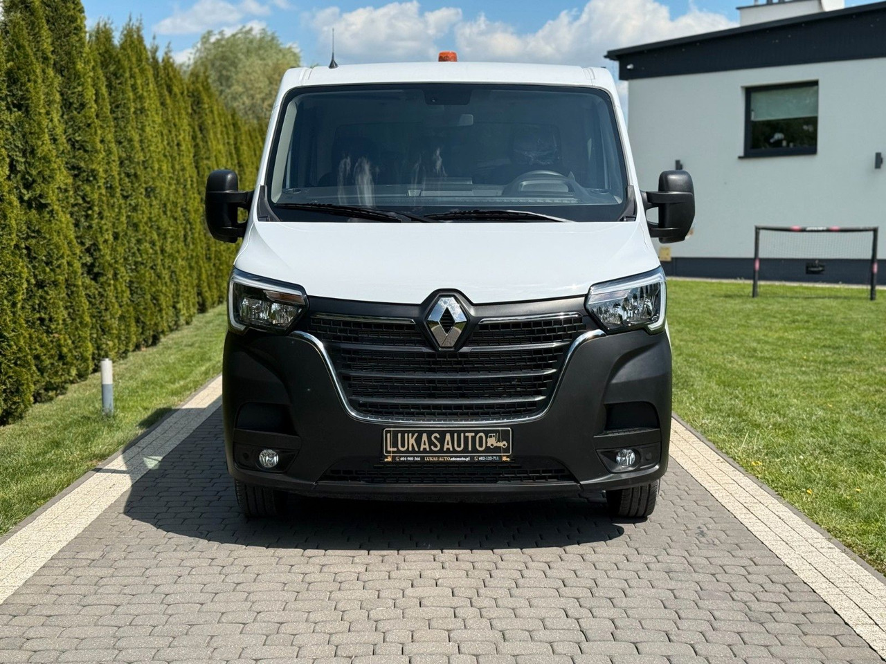 Renault MASTER TIPPER 3 SEATS LOW KMS - Carrinha basculante: foto 2 Renault MASTER TIPPER 3 SEATS LOW KMS - Carrinha basculante: foto 2