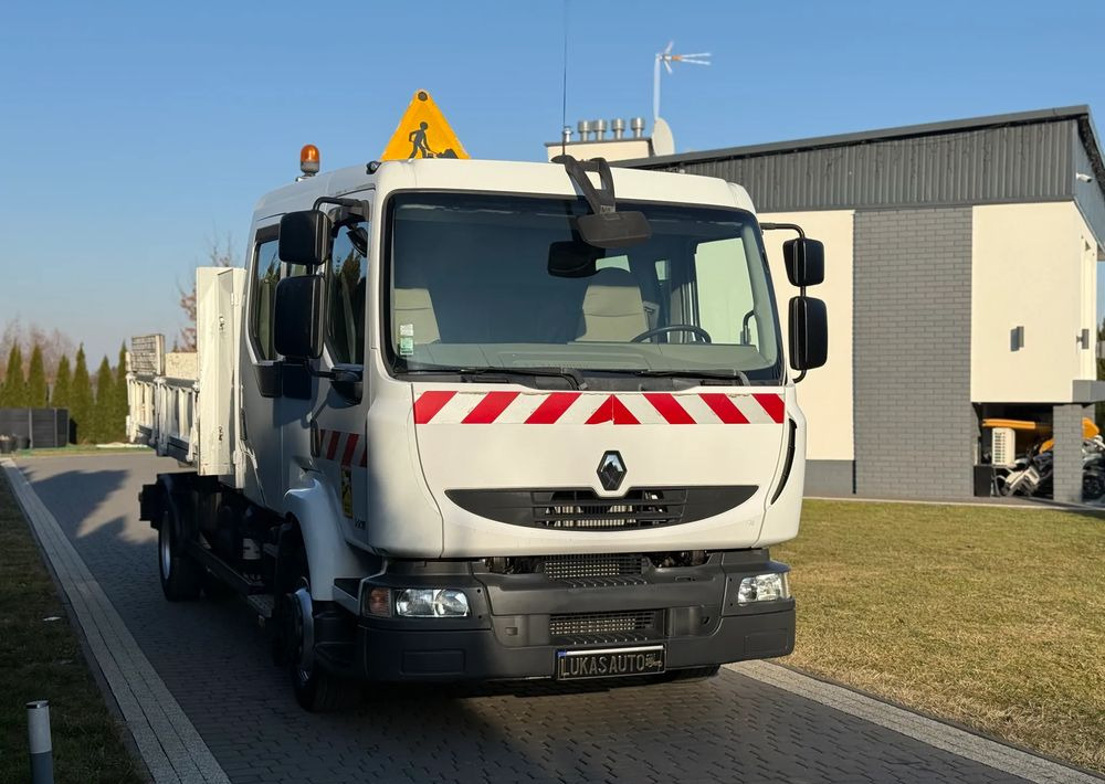 Renault MIDLUM 220 12 T WYWROTKA 6 MIEJSC - Camião basculante: foto 4 Renault MIDLUM 220 12 T WYWROTKA 6 MIEJSC - Camião basculante: foto 4