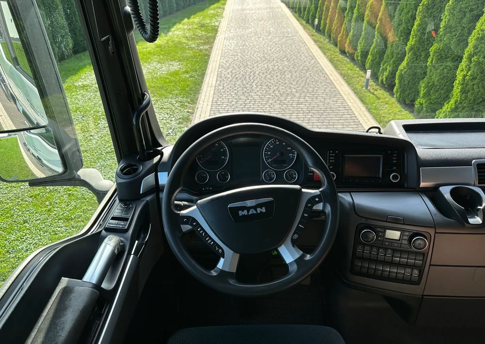 Locação financeira de MAN TGX 18.440 HYDRAULIKA MAN TGX 18.440 HYDRAULIKA: foto 11 Locação financeira de MAN TGX 18.440 HYDRAULIKA MAN TGX 18.440 HYDRAULIKA: foto 11