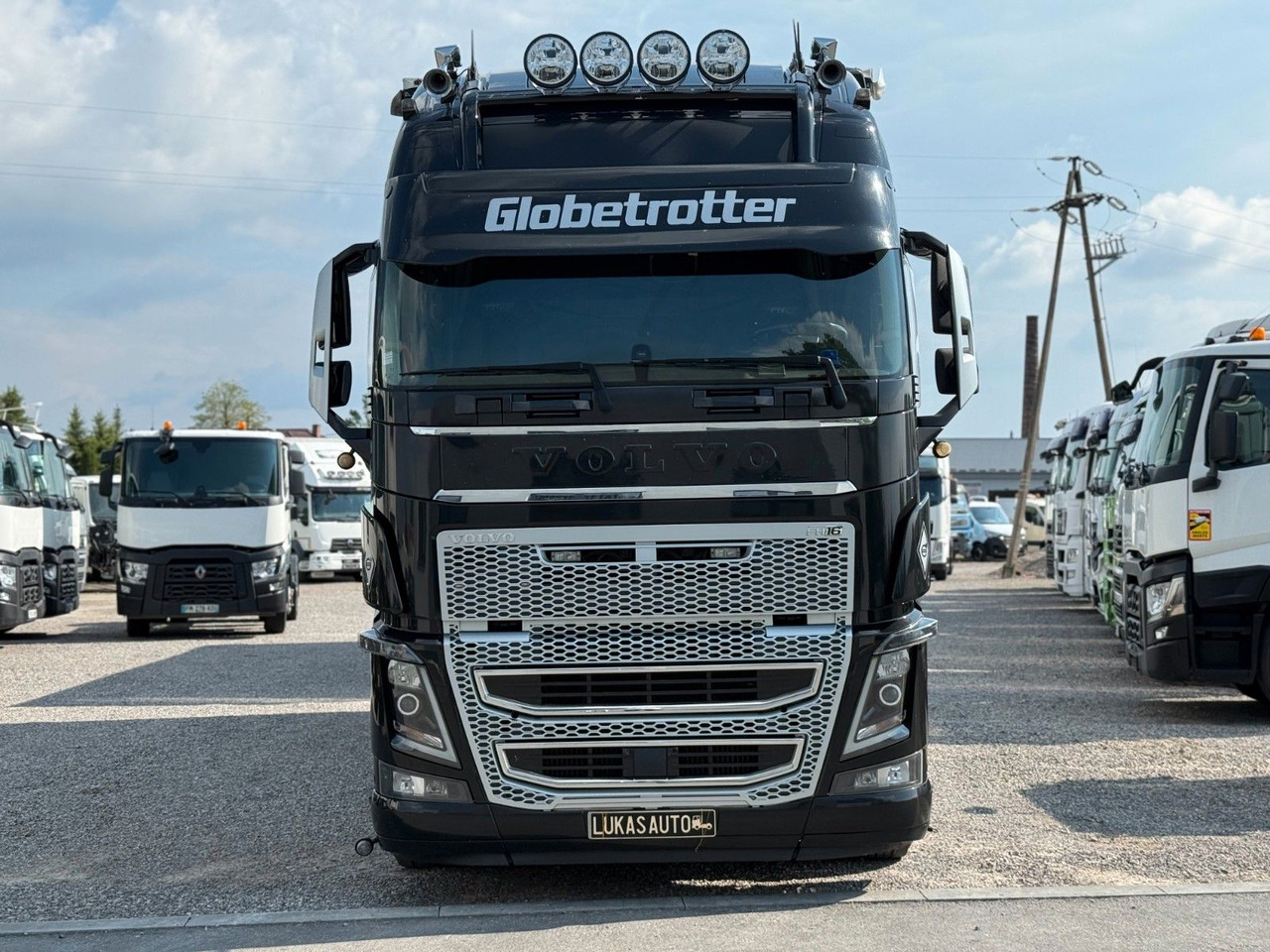 Volvo FH16 660 HP XL TANDEM 6x2 LIMITED EDITION - Camião de lona: foto 2 Volvo FH16 660 HP XL TANDEM 6x2 LIMITED EDITION - Camião de lona: foto 2