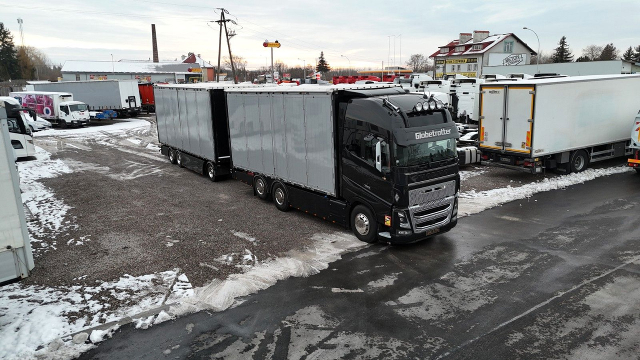 Volvo FH16 660 HP XL TANDEM 6x2 LIMITED EDITION - Camião furgão: foto 3 Volvo FH16 660 HP XL TANDEM 6x2 LIMITED EDITION - Camião furgão: foto 3