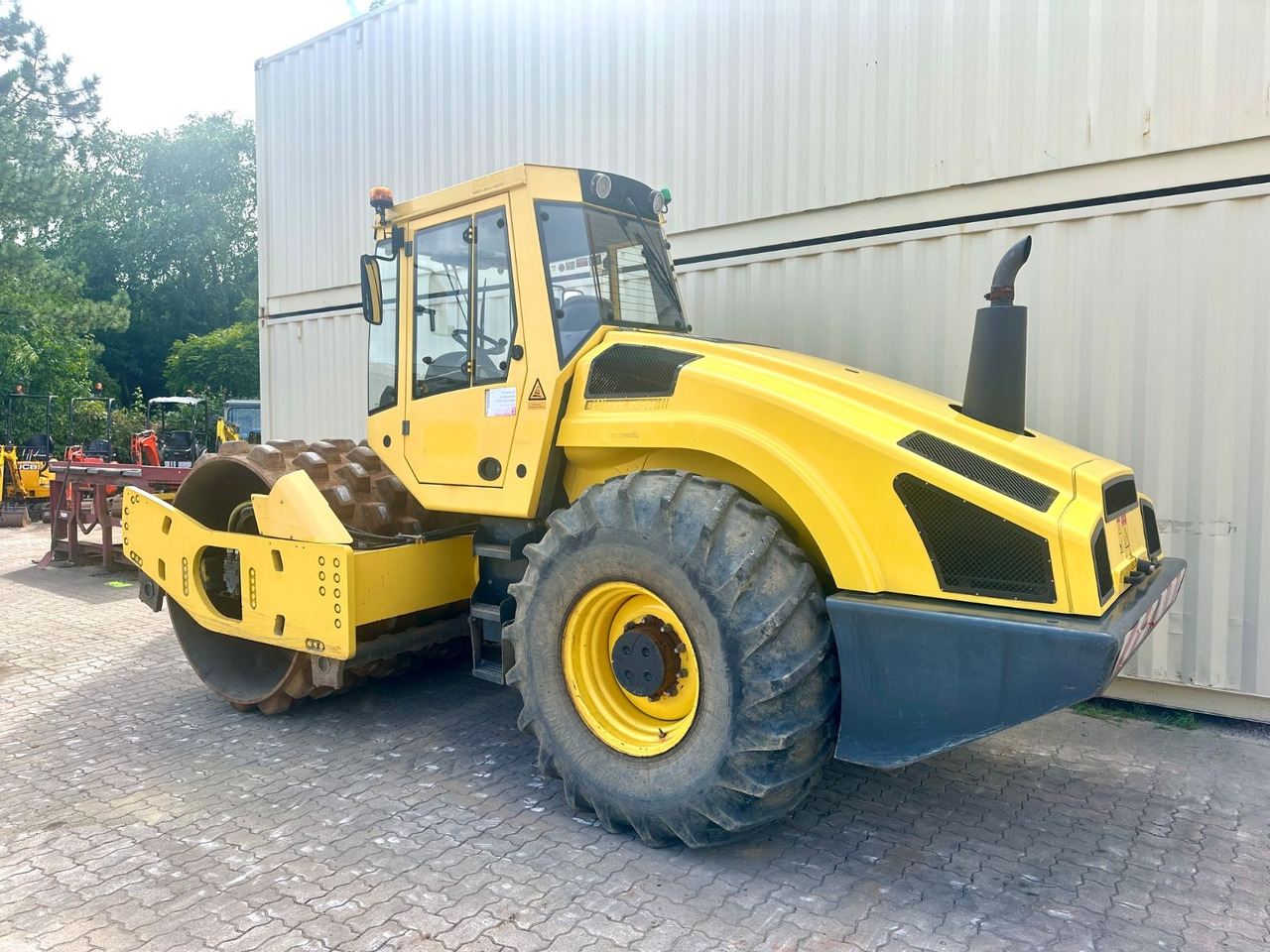 BOMAG BW213PDH-4 / 2012 BJ / Deutsche Maschine - Compactador: foto 3 BOMAG BW213PDH-4 / 2012 BJ / Deutsche Maschine - Compactador: foto 3