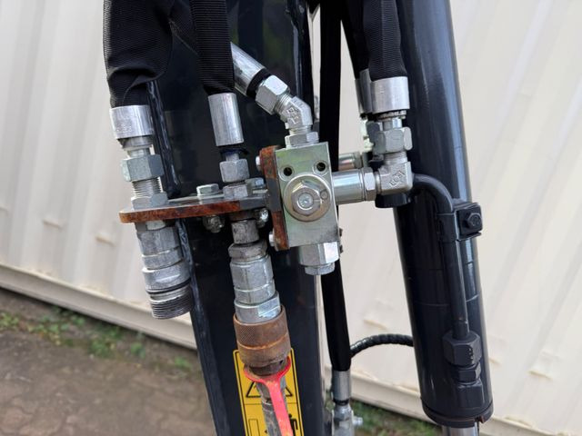 Mini escavadeira Eurocomach 18ZT / 2022 BJ / 208 Stunden / MS01: foto 16