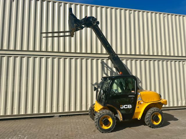 JCB 520-40 / 2017 BJ / 2.297 Bh / 4 Meter / 2 Tonnen - Empilhador telescópico: foto 1 JCB 520-40 / 2017 BJ / 2.297 Bh / 4 Meter / 2 Tonnen - Empilhador telescópico: foto 1