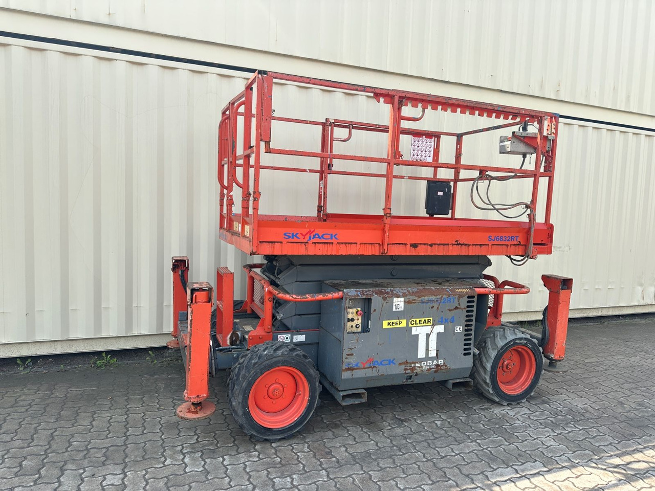 Skyjack SJ6832RT 4x4 Diesel, 11.8 Meter, 1.493 H - Caminhão com plataforma aérea: foto 4 Skyjack SJ6832RT 4x4 Diesel, 11.8 Meter, 1.493 H - Caminhão com plataforma aérea: foto 4