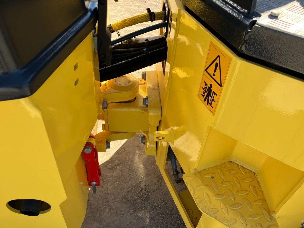 Rolo novo BOMAG DE BW 120 AD-5 Stage V/Tier 4f: foto 10