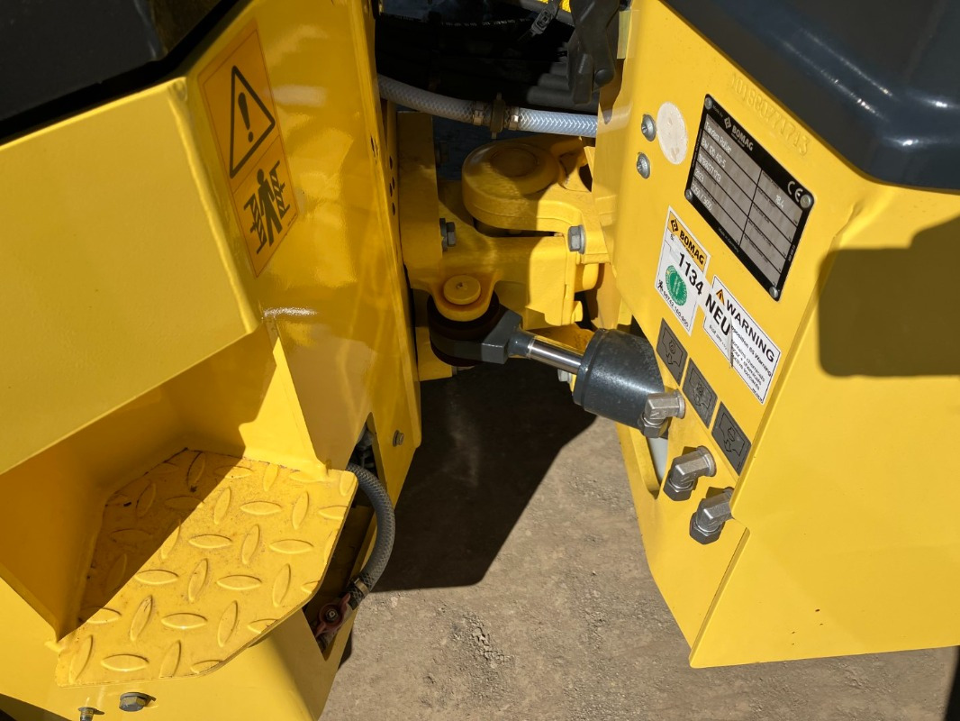 Rolo novo BOMAG DE BW 120 AD-5 Stage V/Tier 4f: foto 18