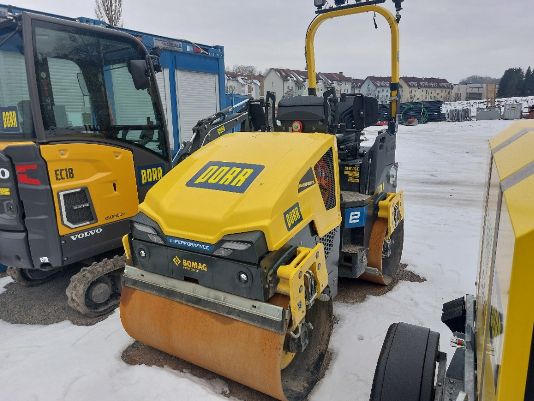 BOMAG DE BW 120 ADe-5 - Rolo: foto 1 BOMAG DE BW 120 ADe-5 - Rolo: foto 1
