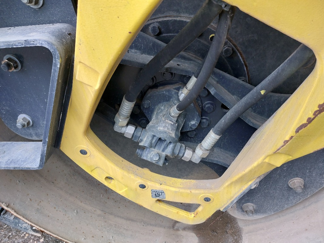 Rolo BOMAG DE BW 151 AD-4 AM  Tier 3: foto 6