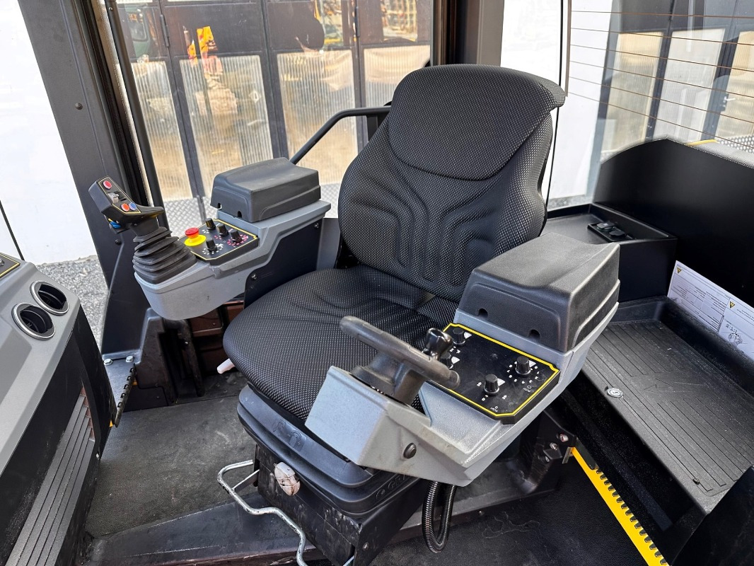 Compactador de asfalto novo BOMAG DE BW 154 AP-5 AM: foto 10 Compactador de asfalto novo BOMAG DE BW 154 AP-5 AM: foto 10