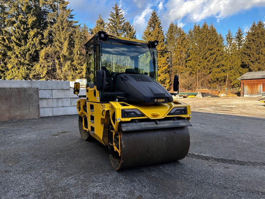Compactador de asfalto novo BOMAG DE BW 154 AP-5 AM: foto 6 Compactador de asfalto novo BOMAG DE BW 154 AP-5 AM: foto 6