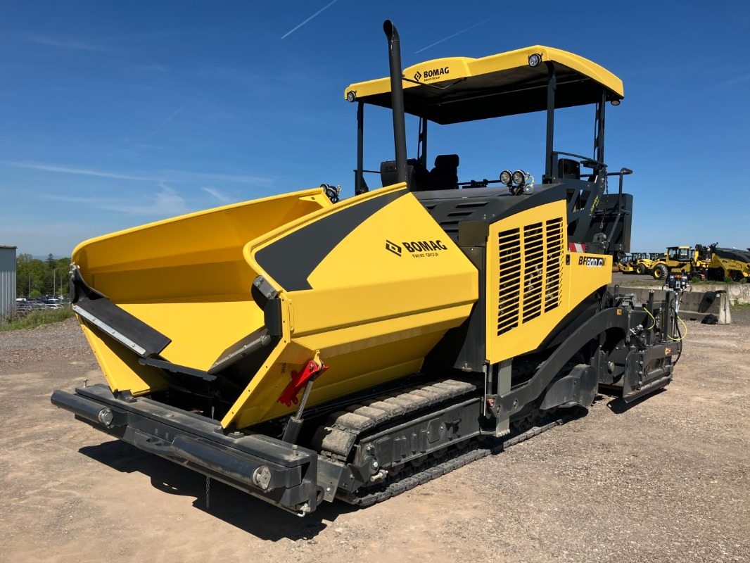 BOMAG IT BF 800 C S600 Stage IIIa/Tier 3 - Acabadora: foto 1 BOMAG IT BF 800 C S600 Stage IIIa/Tier 3 - Acabadora: foto 1
