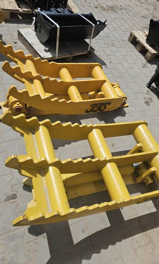 Chwytak kciuk hydrauliczny do koparki 10-25 ton - Escarificador: foto 4 Chwytak kciuk hydrauliczny do koparki 10-25 ton - Escarificador: foto 4