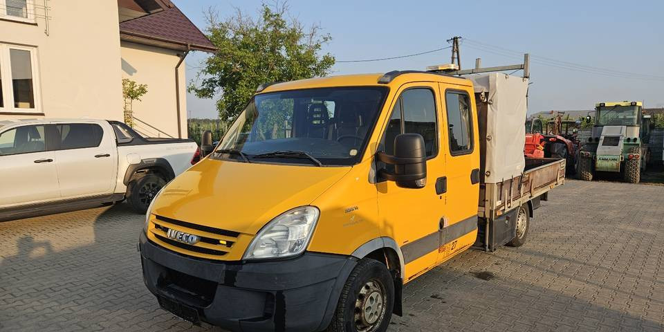 Iveco Daily 35S14 HDS 830 kg doka dubel brygadówka - Carrinha de caixa aberta: foto 2 Iveco Daily 35S14 HDS 830 kg doka dubel brygadówka - Carrinha de caixa aberta: foto 2