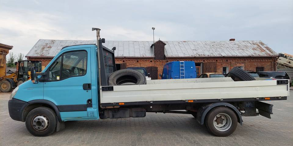 Iveco Daily 65C17 silnik 3.0 skrzynia automat - Carrinha de caixa aberta: foto 2 Iveco Daily 65C17 silnik 3.0 skrzynia automat - Carrinha de caixa aberta: foto 2