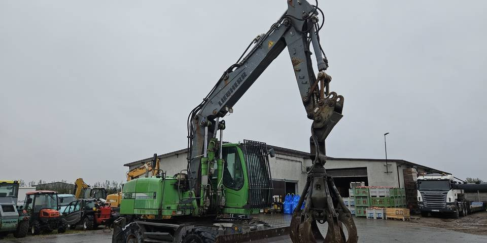 Koparka kołowa Liebherr A 316 Litronic chwytak podpory pług - Escavadeira de rodas: foto 3 Koparka kołowa Liebherr A 316 Litronic chwytak podpory pług - Escavadeira de rodas: foto 3