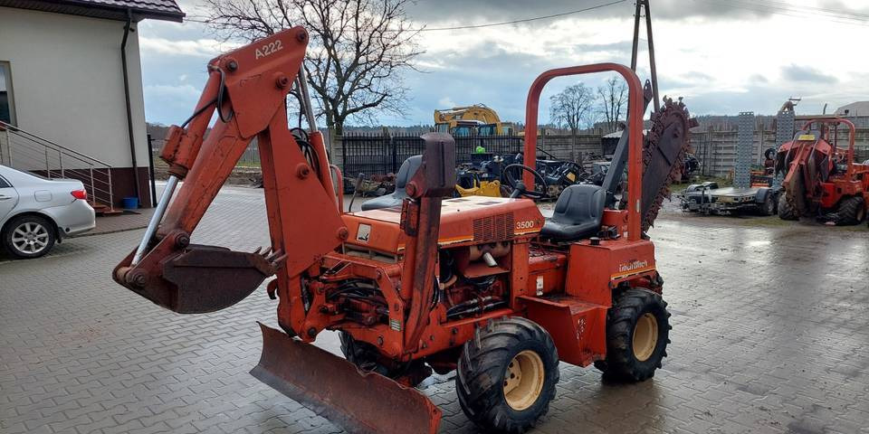 Koparka łańcuchowa Ditch Witch 3500DD - Colocadora de tubagem: foto 2 Koparka łańcuchowa Ditch Witch 3500DD - Colocadora de tubagem: foto 2