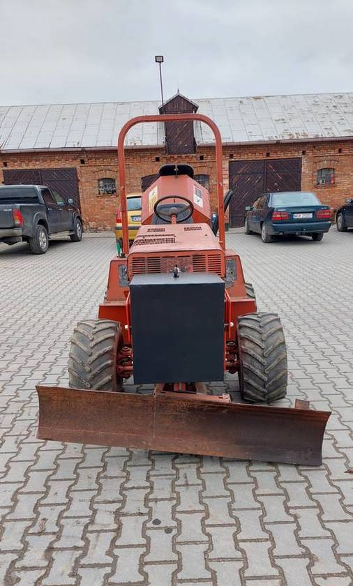 Koparka tarczowa Ditch Witch 3700 DD + A341 - Colocadora de tubagem: foto 3 Koparka tarczowa Ditch Witch 3700 DD + A341 - Colocadora de tubagem: foto 3