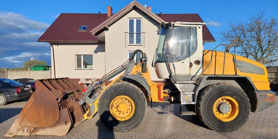 Ładowarka Liebherr L538 16 ton łyżka wysokiego wysypu - Pá carregadora de rodas: foto 1 Ładowarka Liebherr L538 16 ton łyżka wysokiego wysypu - Pá carregadora de rodas: foto 1