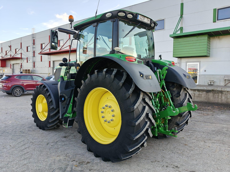 John Deere 6215R Autopowr - Trator: foto 5 John Deere 6215R Autopowr - Trator: foto 5