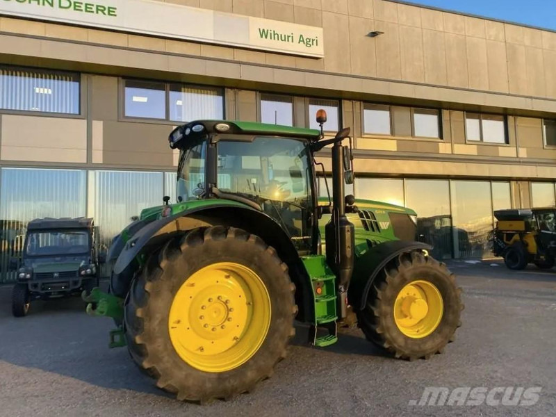 John Deere 6215R - Trator: foto 1 John Deere 6215R - Trator: foto 1