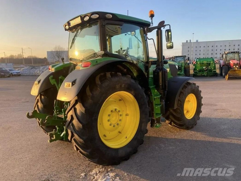 John Deere 6215R - Trator: foto 3 John Deere 6215R - Trator: foto 3