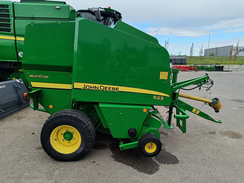 John Deere 623N - Enfardadeira de fardos redondos: foto 5 John Deere 623N - Enfardadeira de fardos redondos: foto 5