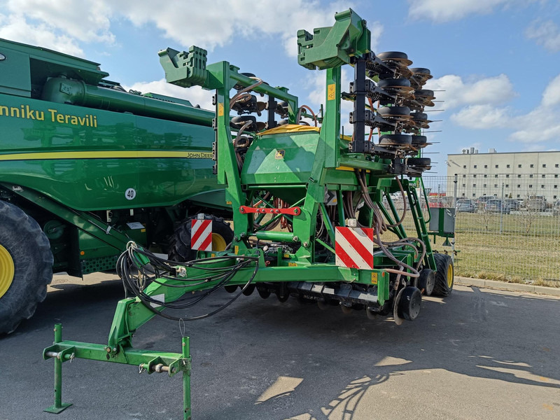 John Deere 750 A - Semeadora de precisão: foto 2 John Deere 750 A - Semeadora de precisão: foto 2