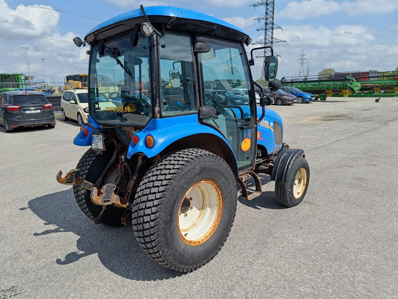 New Holland Boomer 40 - Trator: foto 3 New Holland Boomer 40 - Trator: foto 3