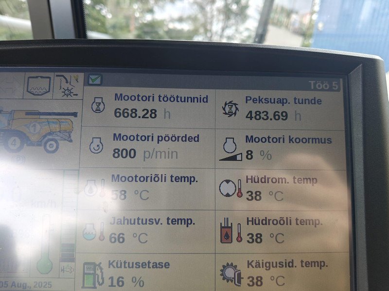 Ceifeira debulhadora New Holland CX 8.90: foto 20