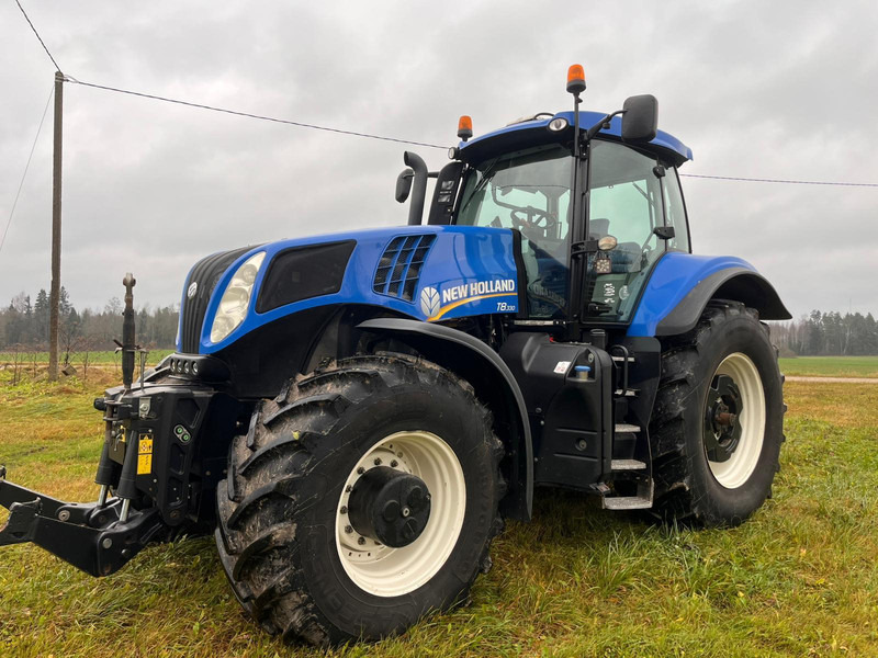 New Holland T8.330 - Trator: foto 2 New Holland T8.330 - Trator: foto 2