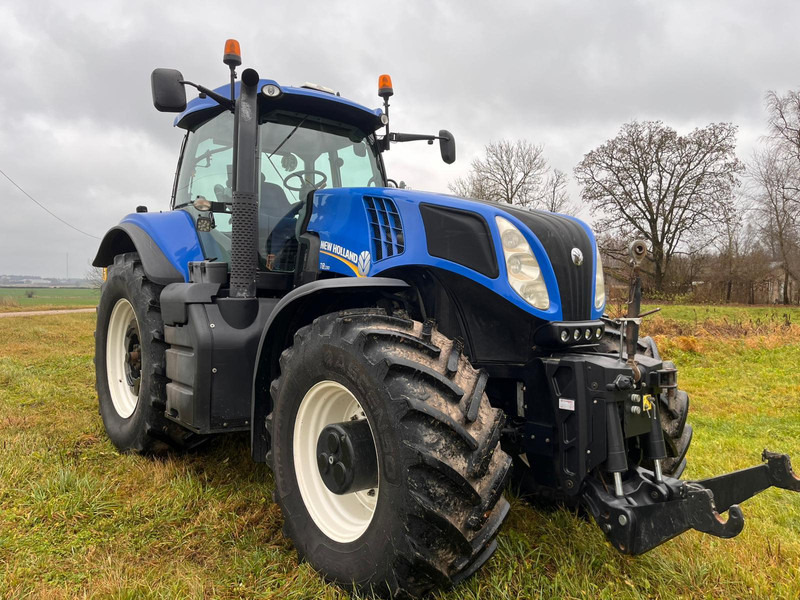 New Holland T8.330 - Trator: foto 1 New Holland T8.330 - Trator: foto 1