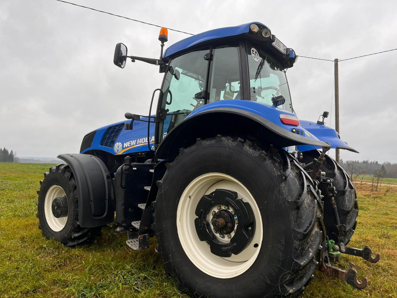 New Holland T8.330 - Trator: foto 3 New Holland T8.330 - Trator: foto 3