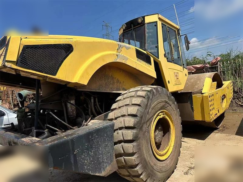 BOMAG BW226DH-4 - Rolo: foto 5 BOMAG BW226DH-4 - Rolo: foto 5