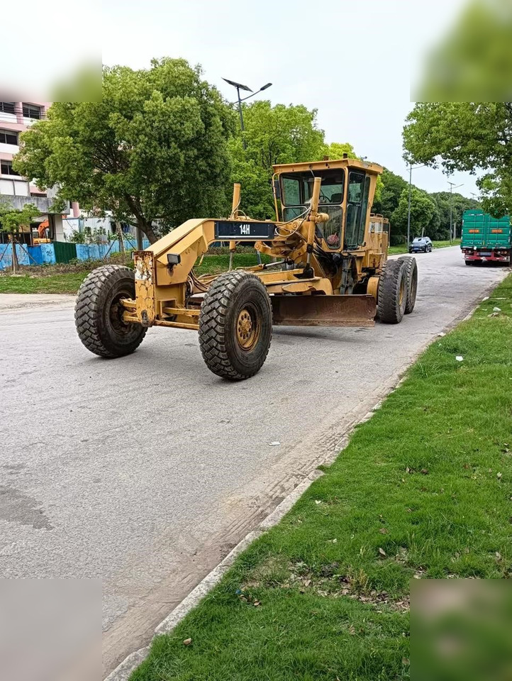 CATERPILLAR 14H - Motoniveladora: foto 4 CATERPILLAR 14H - Motoniveladora: foto 4