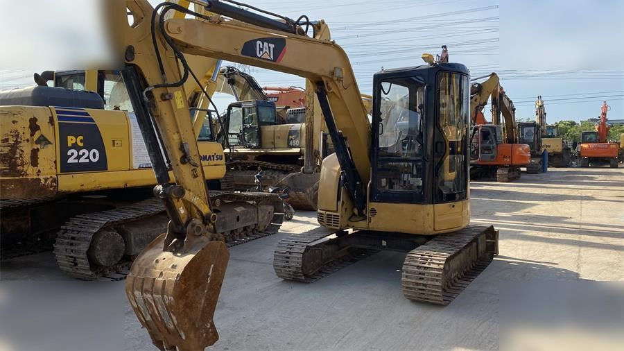 CATERPILLAR 305C CR - Mini escavadeira: foto 1 CATERPILLAR 305C CR - Mini escavadeira: foto 1