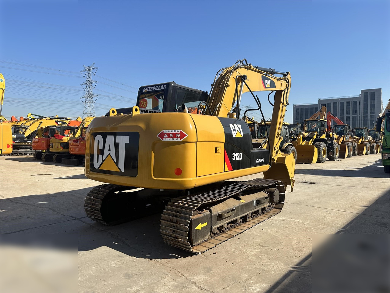 CATERPILLAR 312D - Escavadora de rastos: foto 4 CATERPILLAR 312D - Escavadora de rastos: foto 4