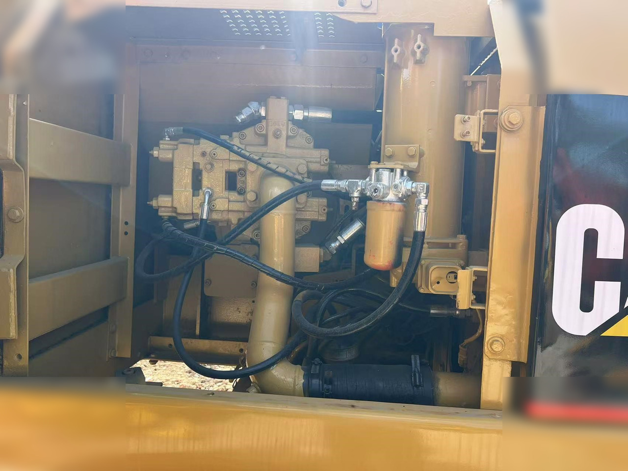 CATERPILLAR 320BL - Escavadora de rastos: foto 5 CATERPILLAR 320BL - Escavadora de rastos: foto 5