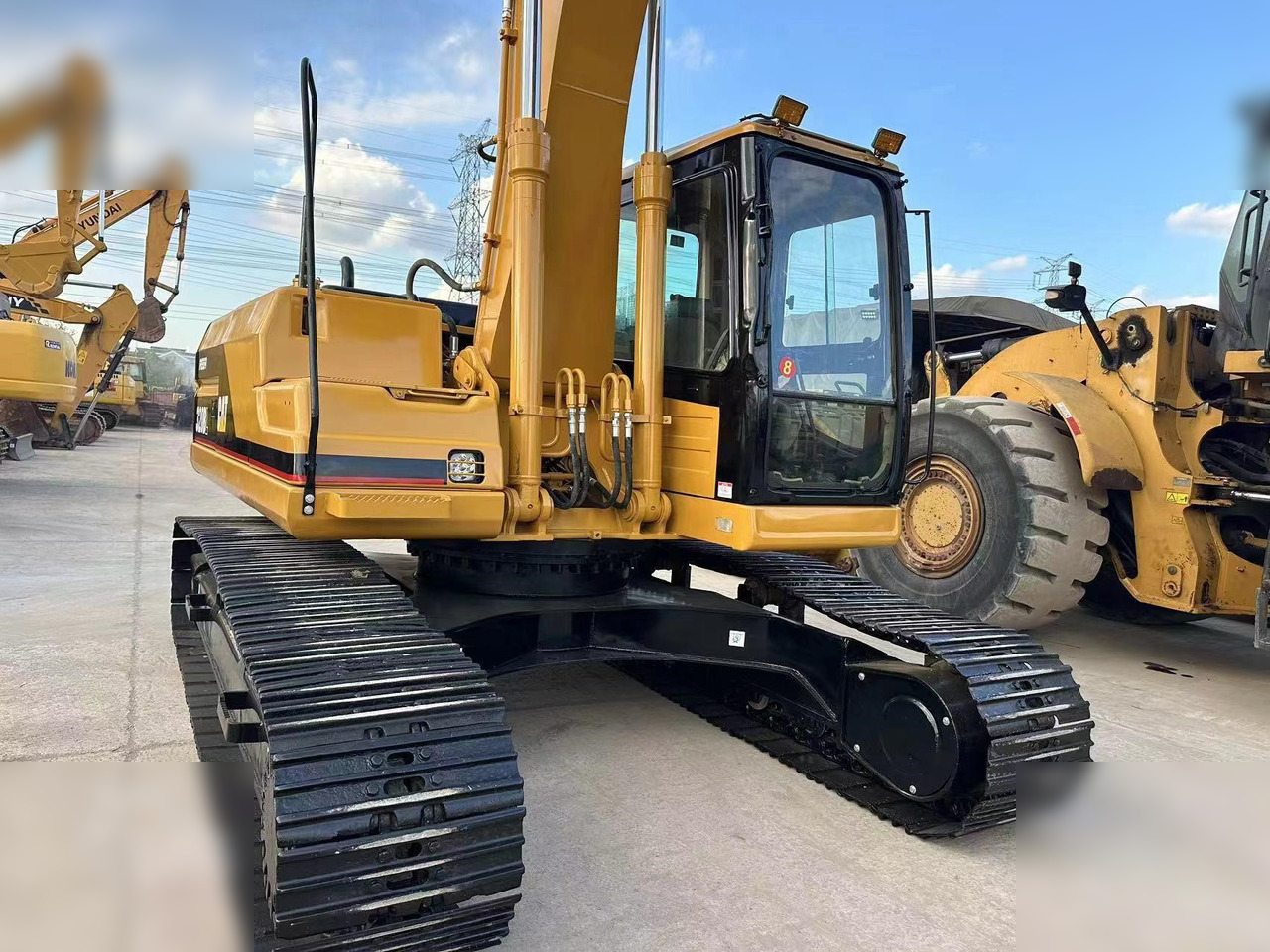 CATERPILLAR 320BL - Escavadora de rastos: foto 4 CATERPILLAR 320BL - Escavadora de rastos: foto 4