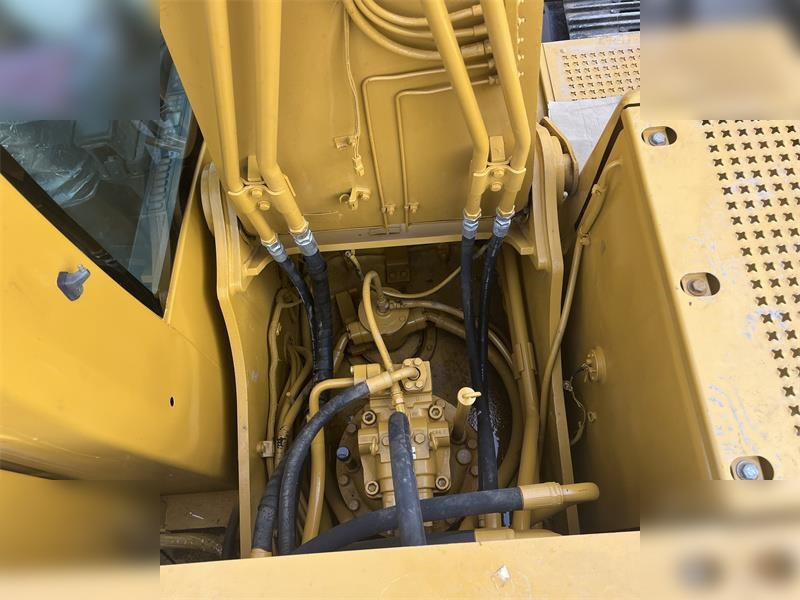 Escavadora de rastos CATERPILLAR 320CL: foto 8
