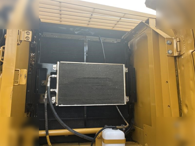 Escavadora de rastos CATERPILLAR 320CL: foto 10