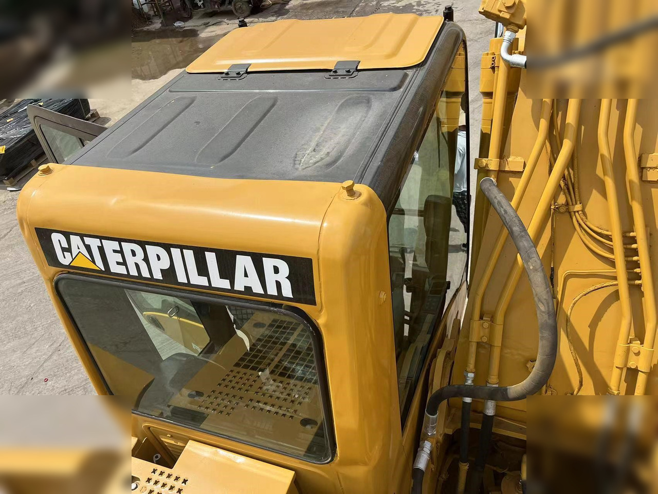 Escavadora de rastos CATERPILLAR 320CL: foto 11