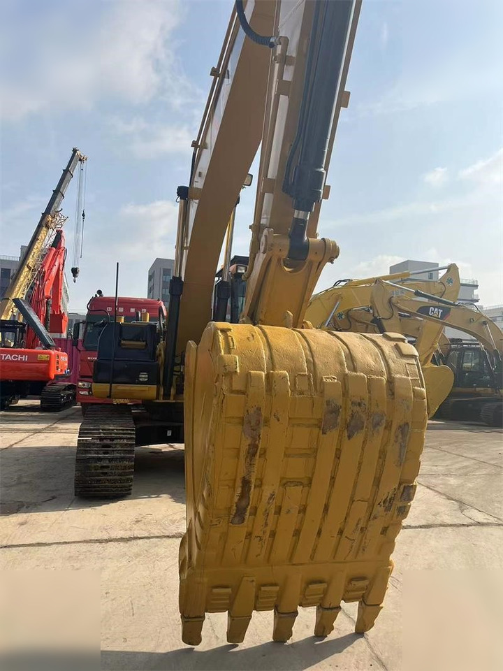 Escavadora de rastos CATERPILLAR 320D: foto 9