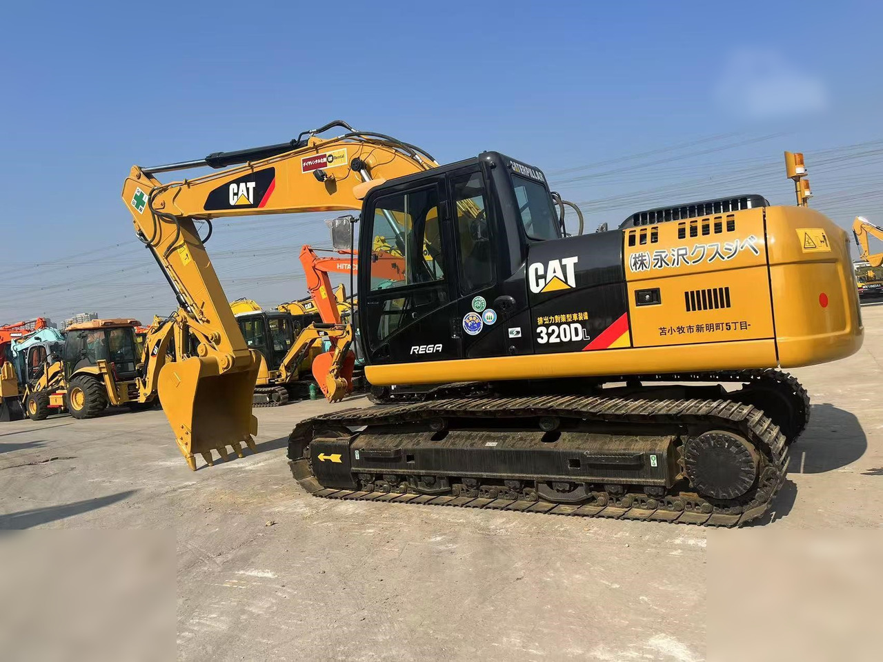 CATERPILLAR 320D - Escavadora de rastos: foto 1 CATERPILLAR 320D - Escavadora de rastos: foto 1