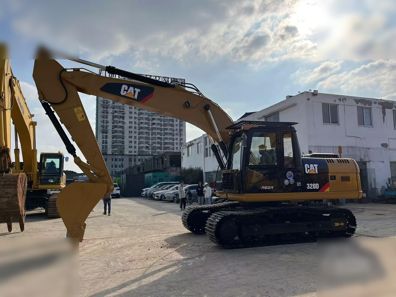 CATERPILLAR 320D - Escavadora de rastos: foto 3 CATERPILLAR 320D - Escavadora de rastos: foto 3