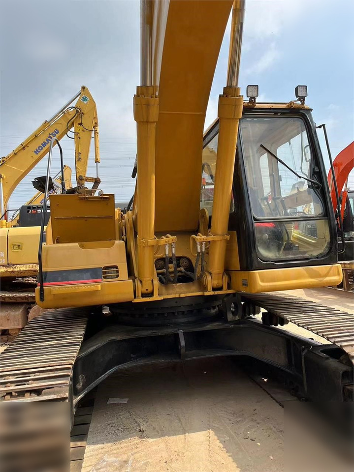 CATERPILLAR 325BL - Escavadora de rastos: foto 2 CATERPILLAR 325BL - Escavadora de rastos: foto 2