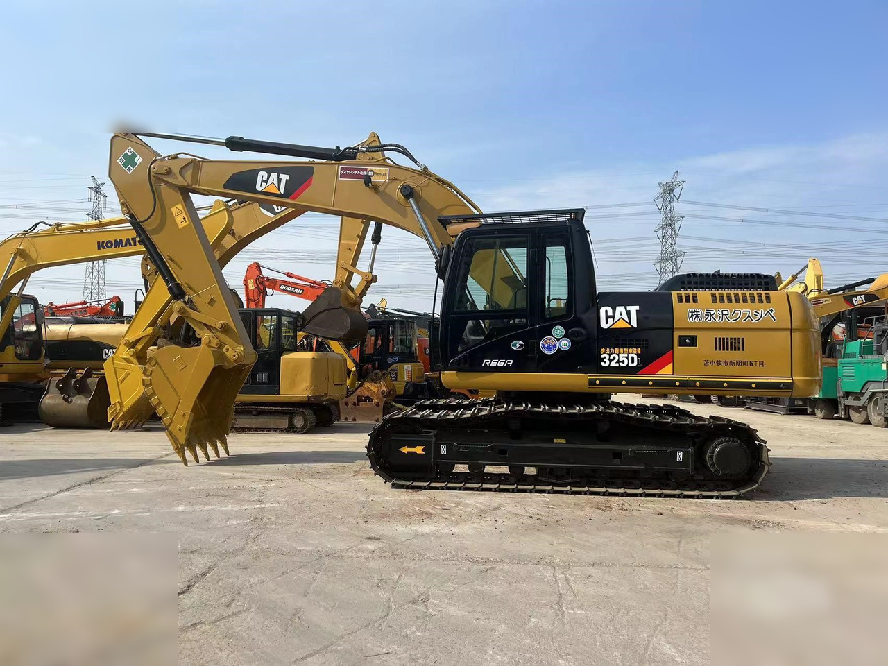 CATERPILLAR 325DL - Escavadora de rastos: foto 1 CATERPILLAR 325DL - Escavadora de rastos: foto 1