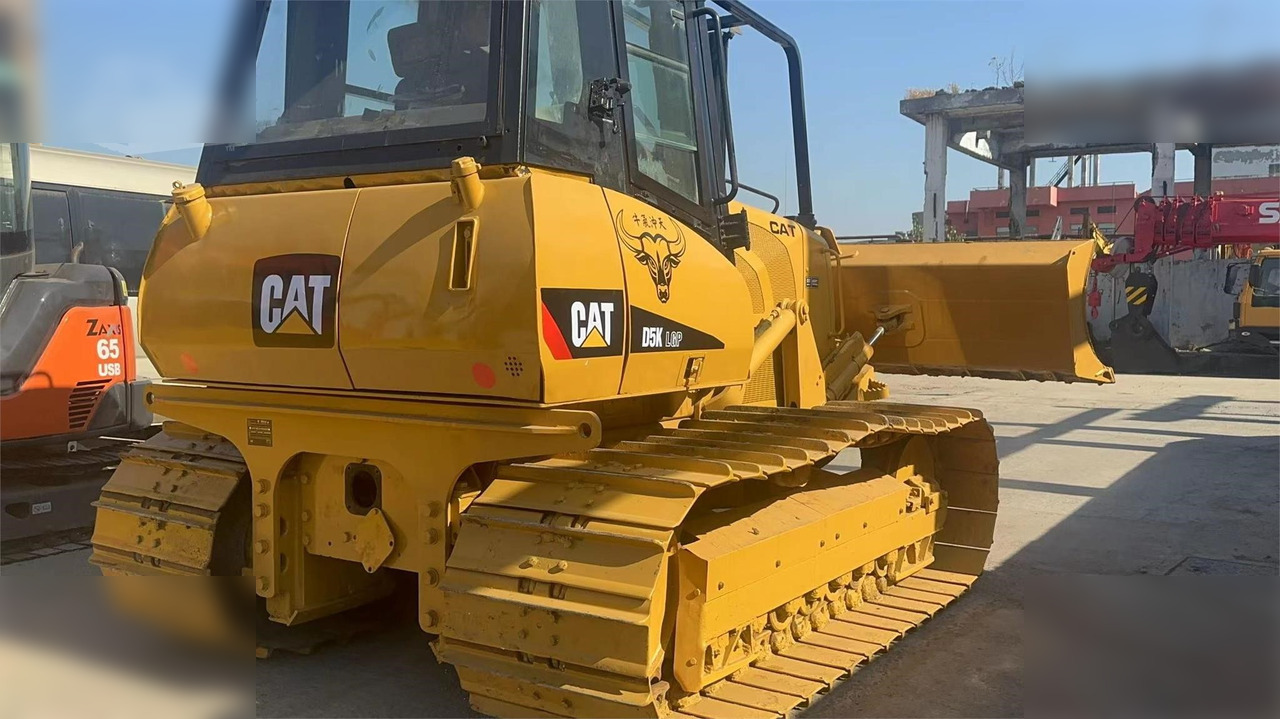 CATERPILLAR D5K LGP - Buldôzer: foto 2 CATERPILLAR D5K LGP - Buldôzer: foto 2