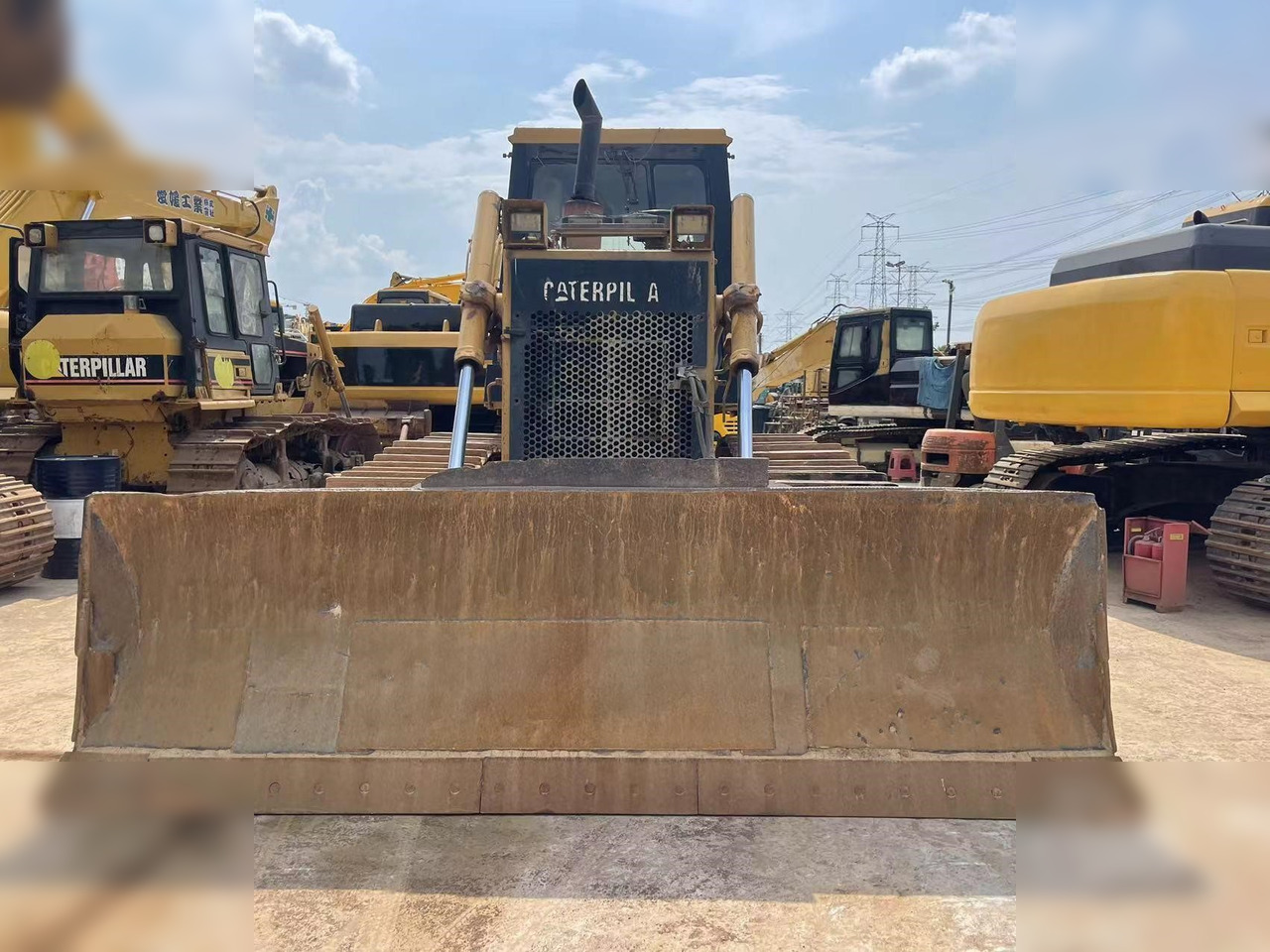 CATERPILLAR D6G - Buldôzer: foto 5 CATERPILLAR D6G - Buldôzer: foto 5